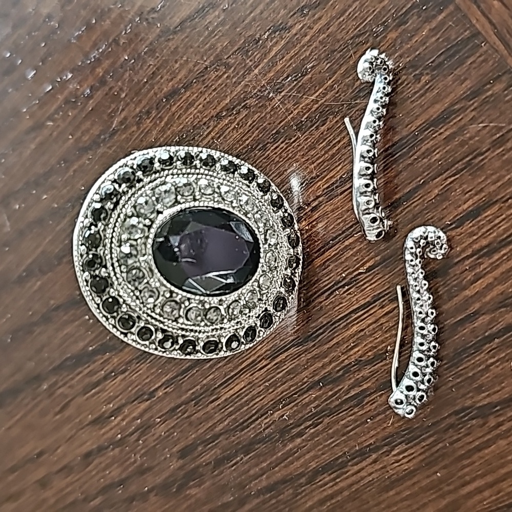 Ring and earing set